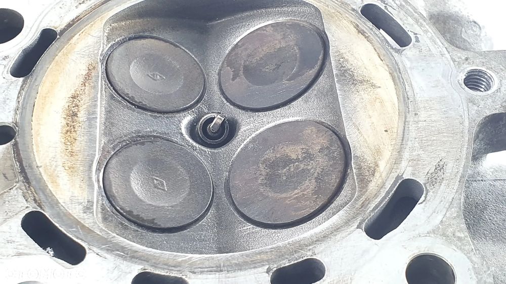 GLOWICA ZAWORY DZWIGIENKA    TGB BLADE 550 - 14