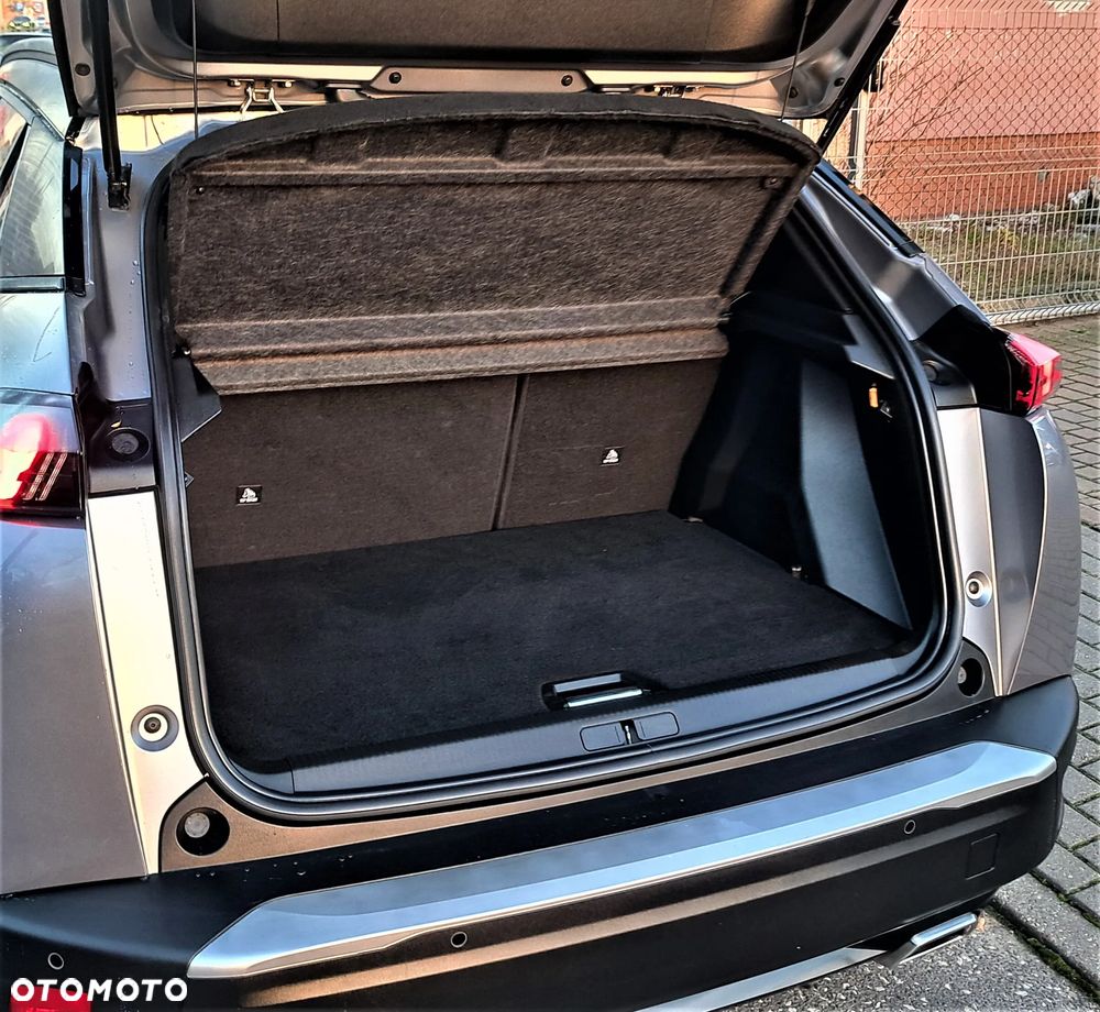 Peugeot 2008 1.2 PureTech Allure S&S - 21