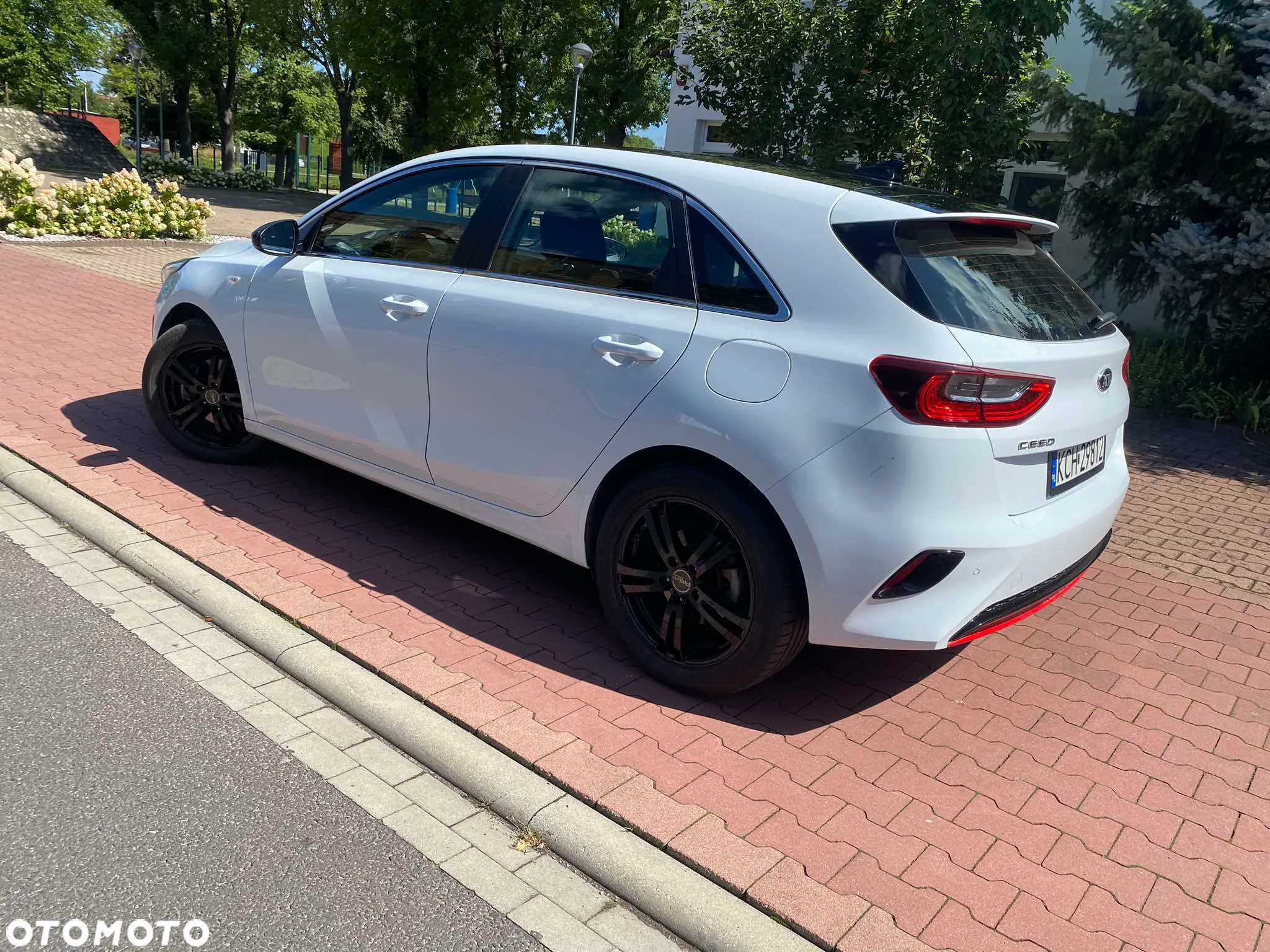 Kia Ceed - 23