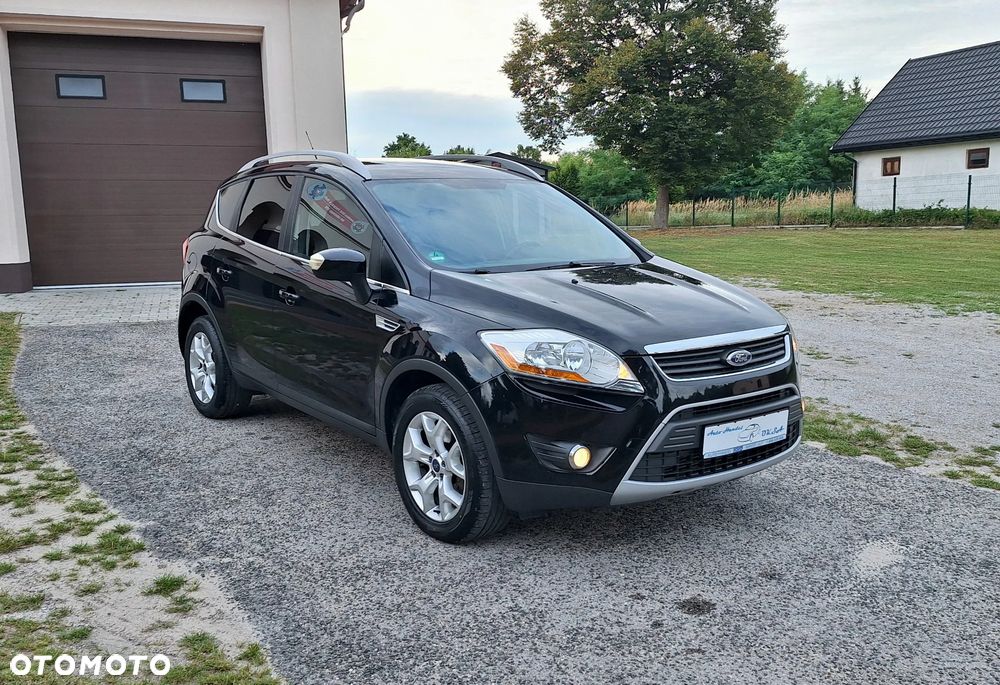 Ford Kuga 2.0 TDCi 2x4 Titanium - 16