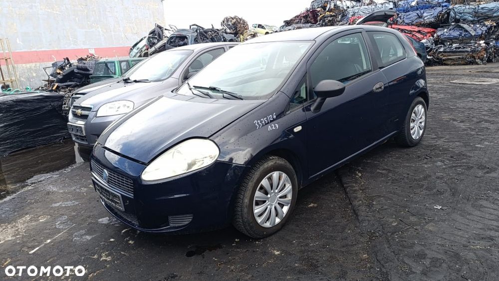 36395 Fiat grande Punto model od 05-12 silnik 1.3 JTD 199A2000 75 km lakier 475/A - 3