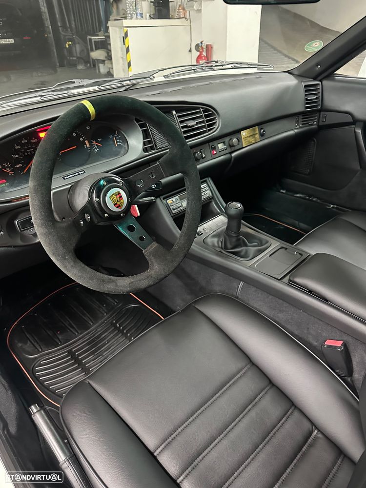 Porsche 944 Standard - 15