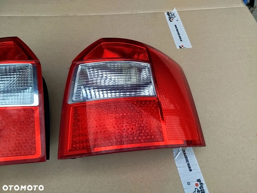 Audi A4 B6 lampa tylna prawa