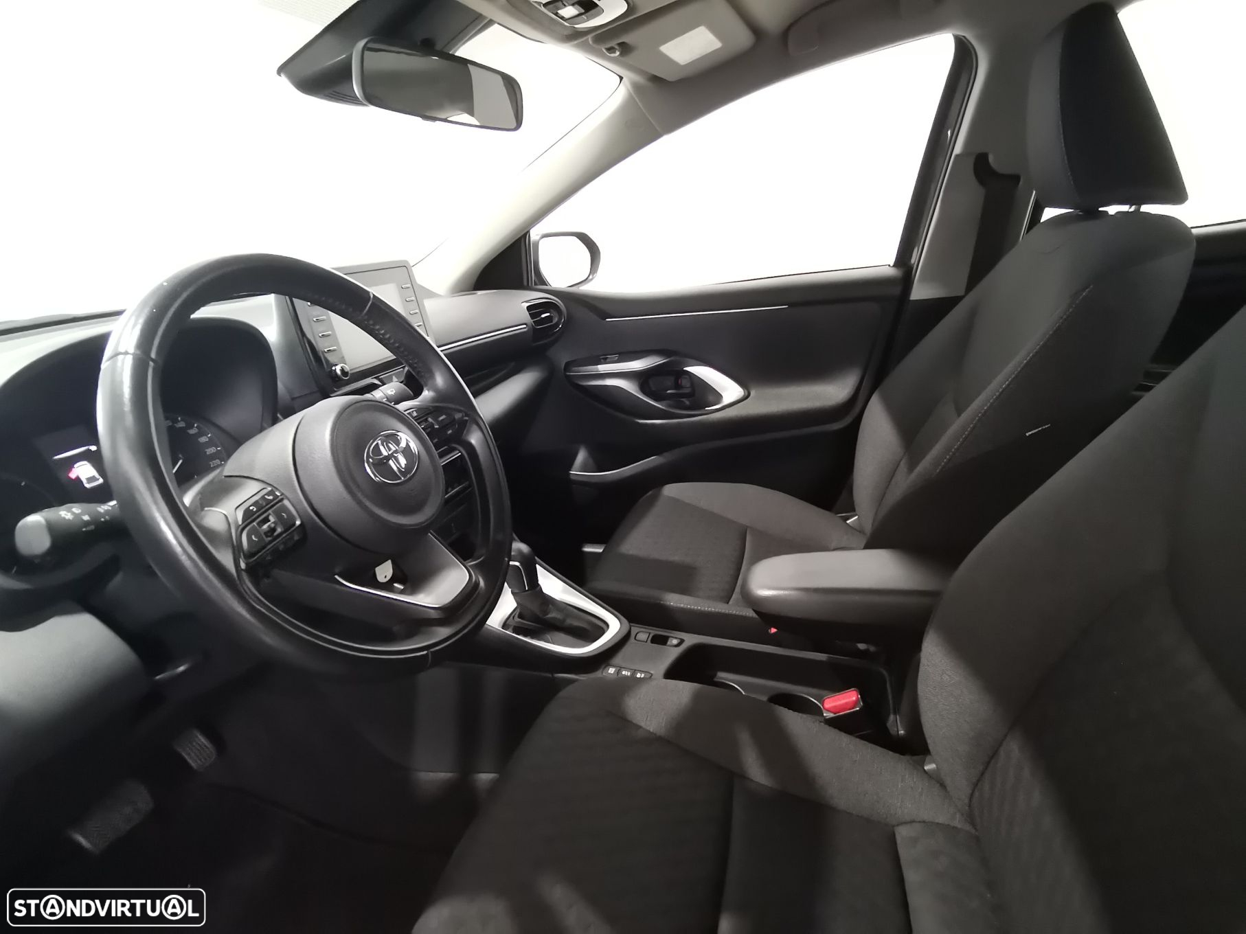 Toyota Yaris 1.5 HDF Comfort Plus - 6