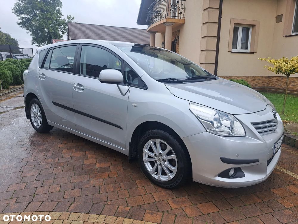 Toyota Verso 1.8 Prestige - 23