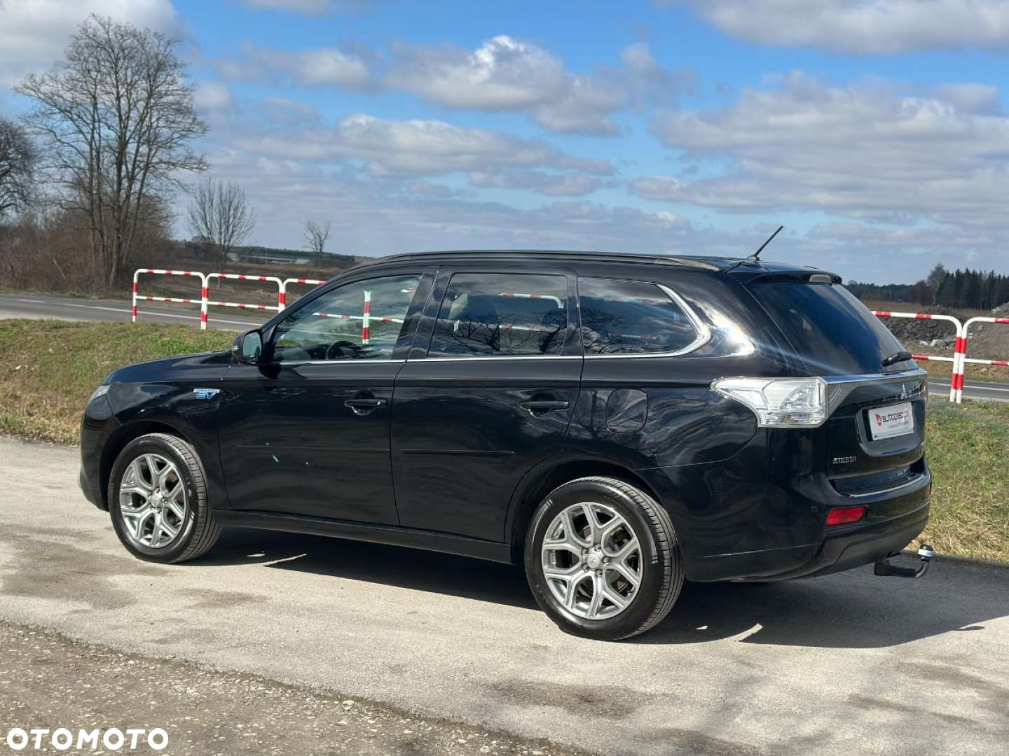 Mitsubishi Outlander - 16
