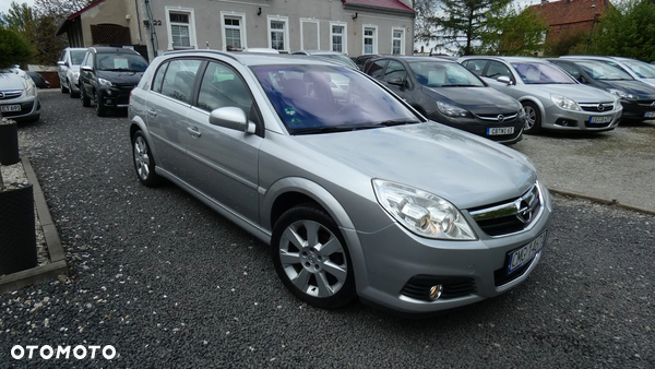 Opel Signum 1.9 CDTI Elegance