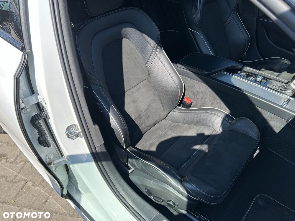 Volvo S90 - 22