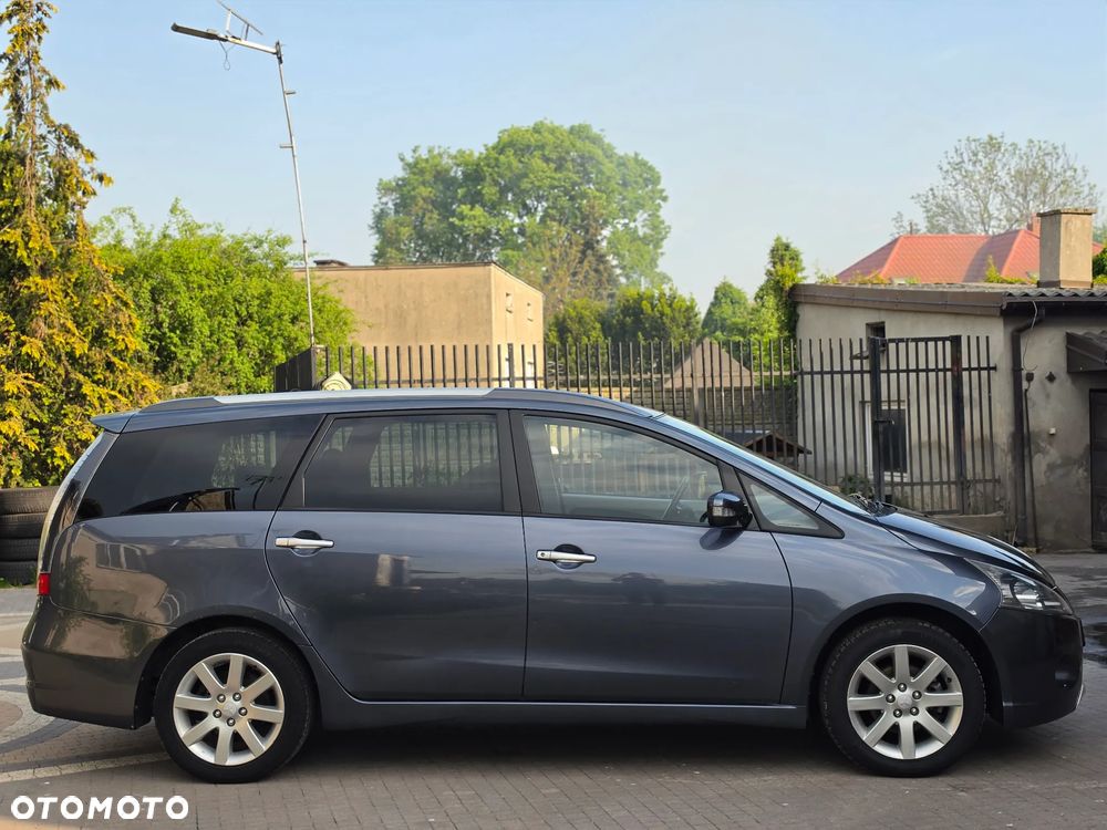 Mitsubishi Grandis - 14