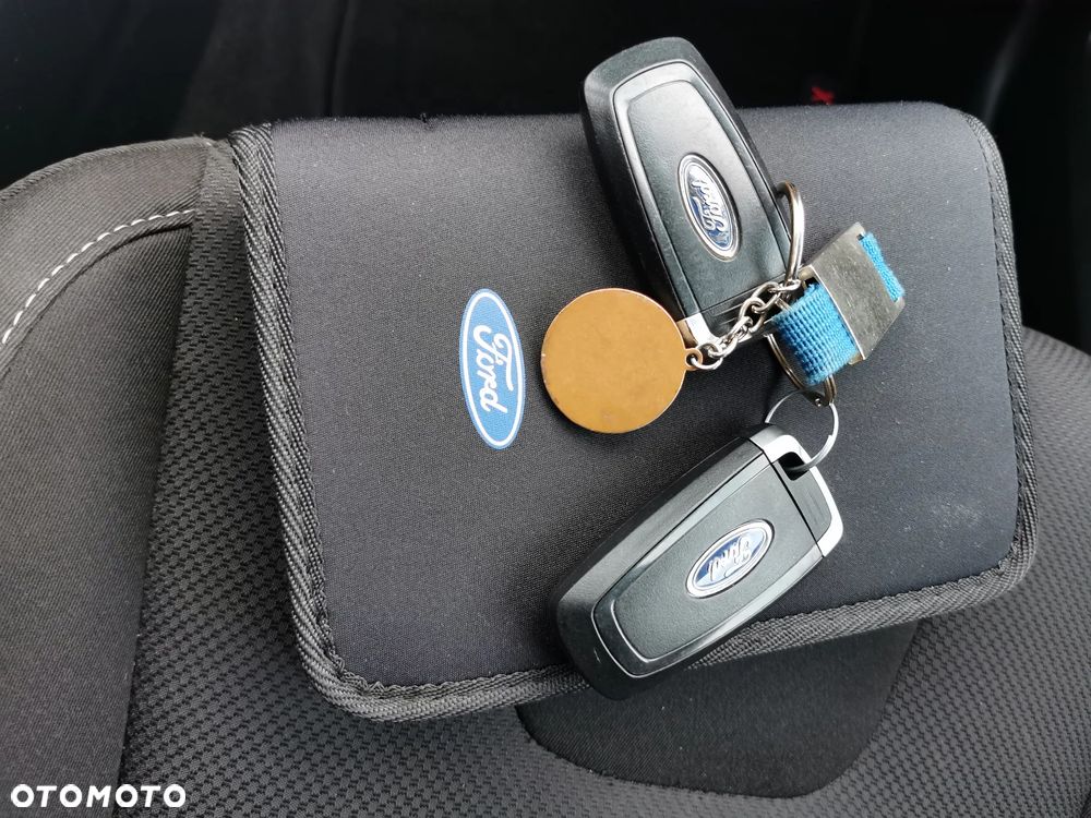 Ford S-Max 2.0 TDCi Titanium PowerShift - 15