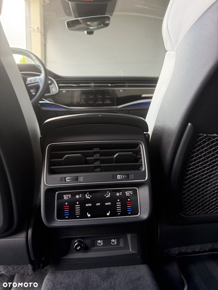 Audi RS Q8 TFSI mHEV Quattro Tiptronic - 29