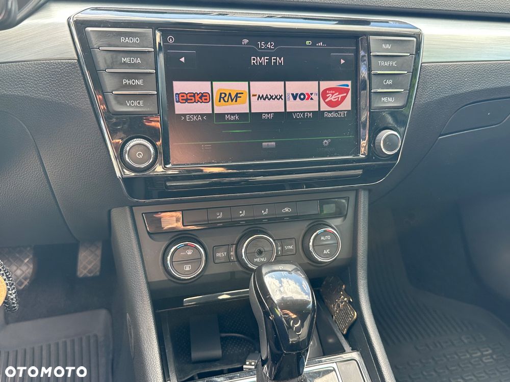 Skoda Superb ver-2-0-tdi-ambition-dsg - 18