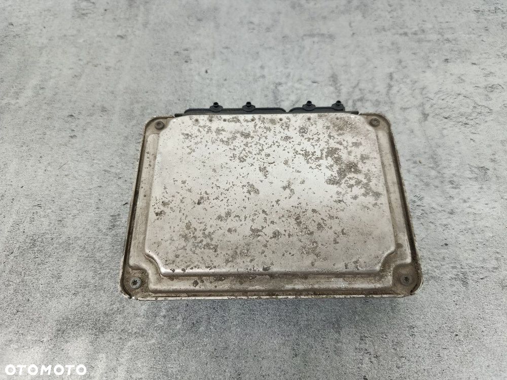 KOMPUTER, STEROWNIK VW GOLF V 036906032BA 0261201144  BOSCH 1.4 16V - 3