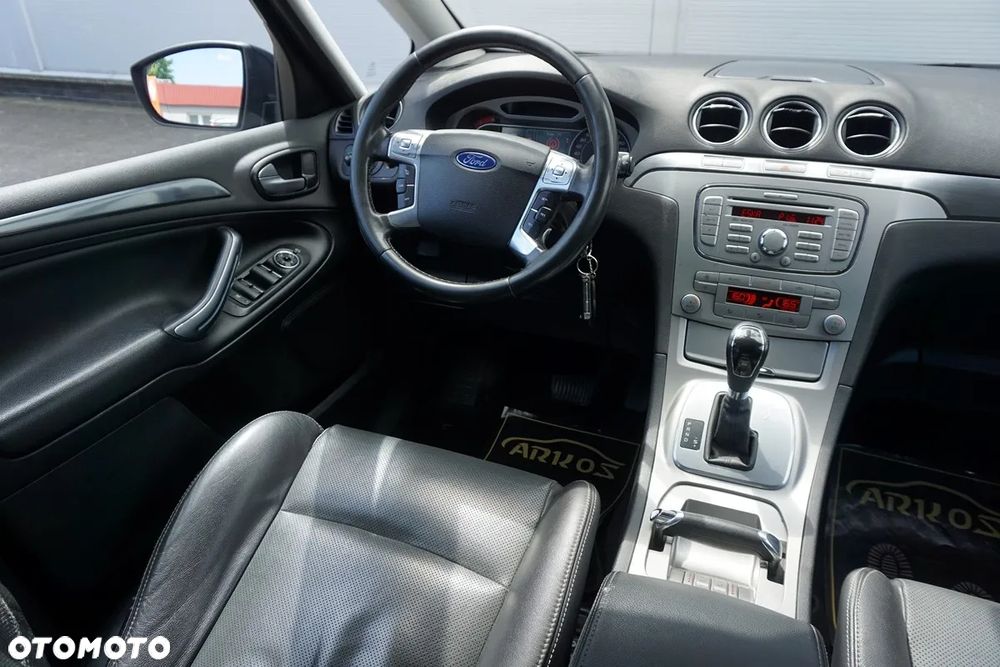 Ford S-Max 2.0 TDCi DPF Titanium X - 19