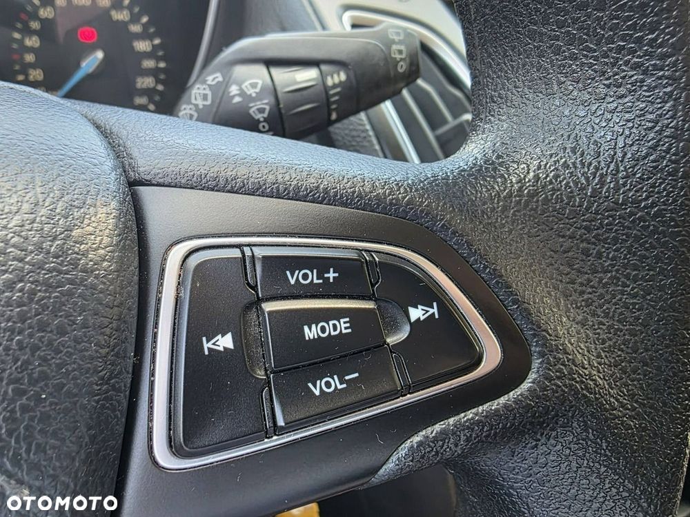 Ford Focus 1.0 EcoBoost Connected - 13