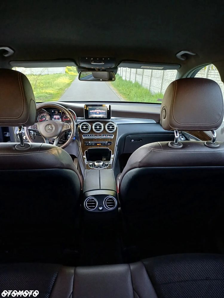 Mercedes-Benz GLC - 12