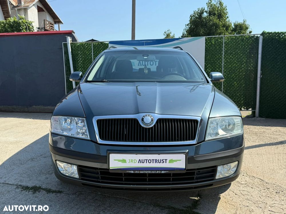 Skoda Octavia 1.6 FSI Trend - 11