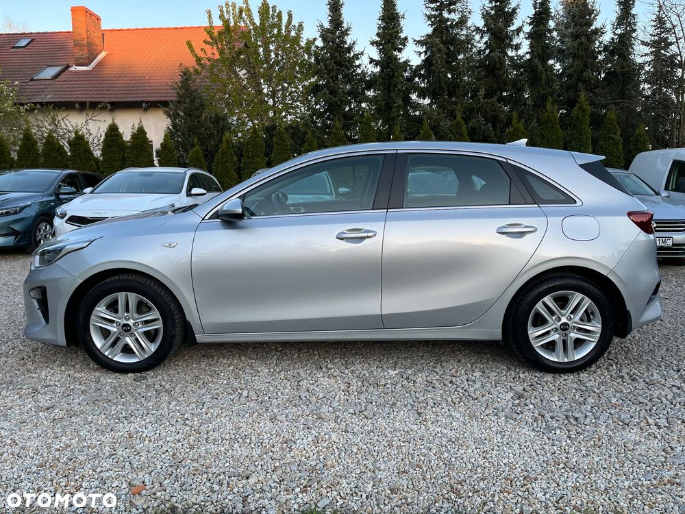 Kia Ceed 1.6 CRDi mHEV M - 19