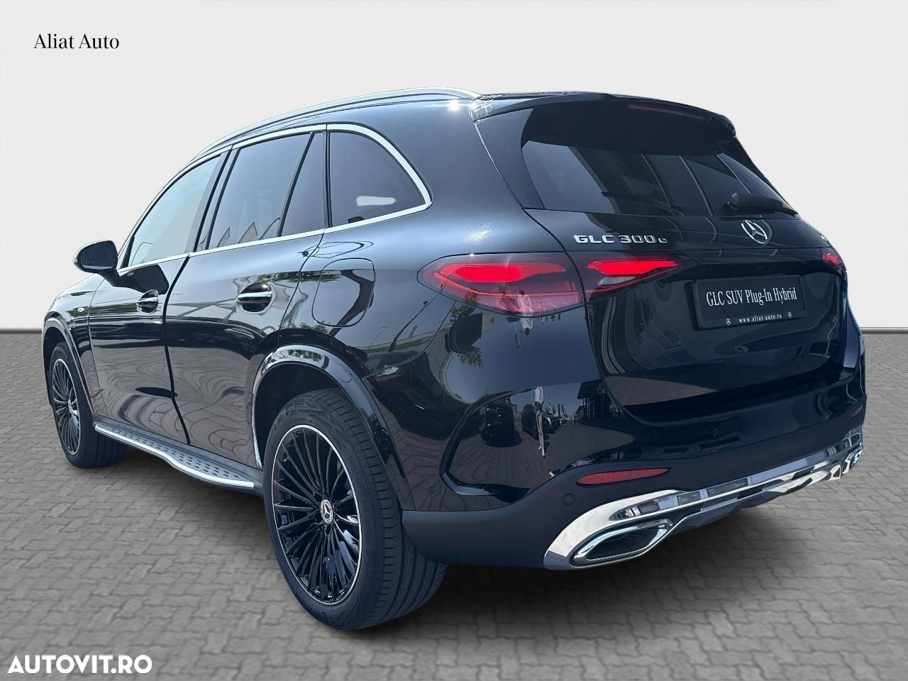Mercedes-Benz GLC 300 e 4MATIC - 3