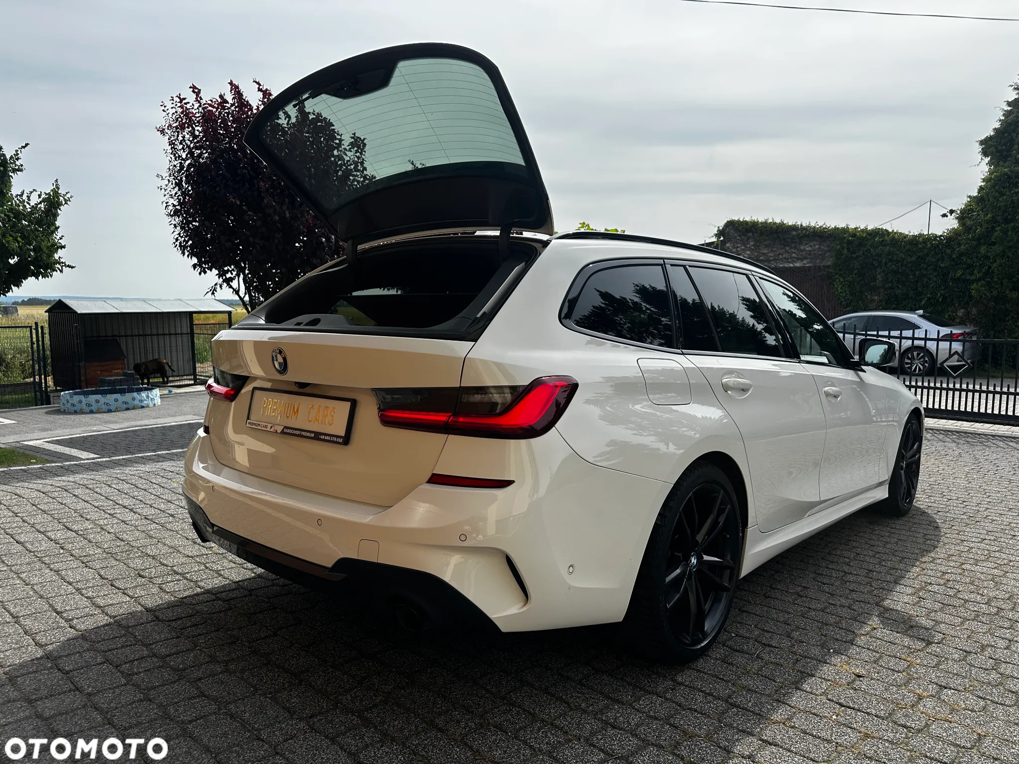 BMW Seria 3 318d Touring Edition M Sport Shadow - 8