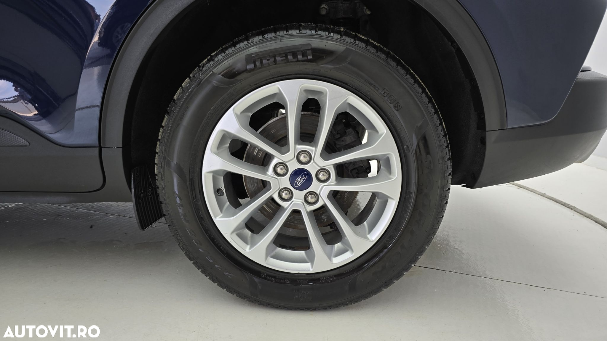 Ford Kuga - 22