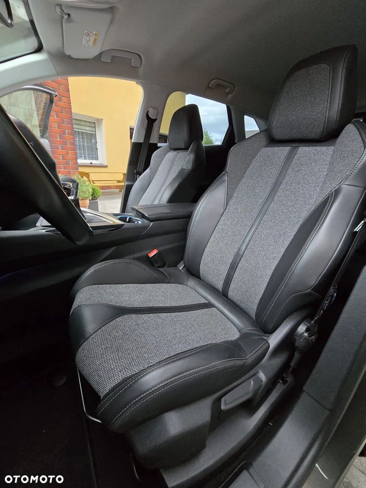 Peugeot 3008 1.2 PureTech Allure - 25