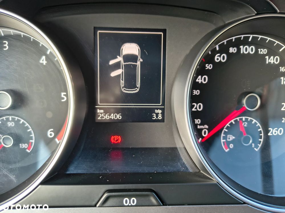 Volkswagen Golf 1.6 TDI DPF Comfortline - 15