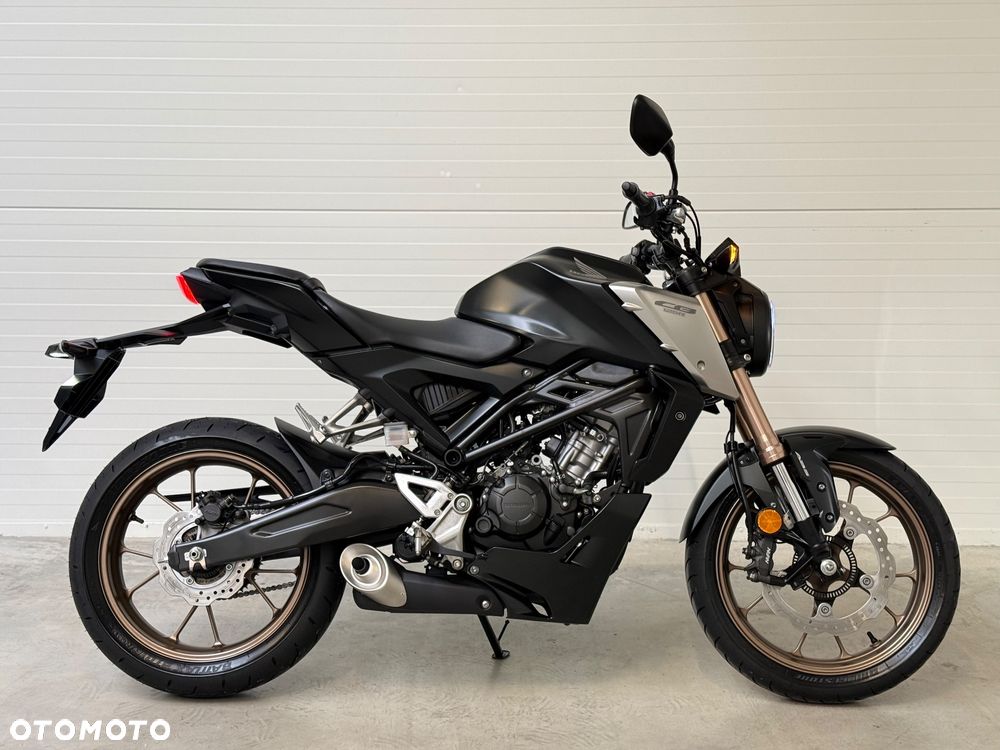 Honda CB - 3