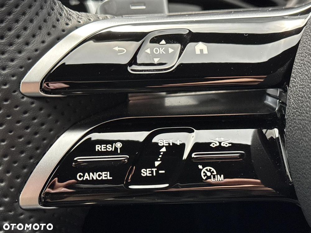 Mercedes-Benz Klasa E 200 9G-TRONIC Edition AMG Line - 16