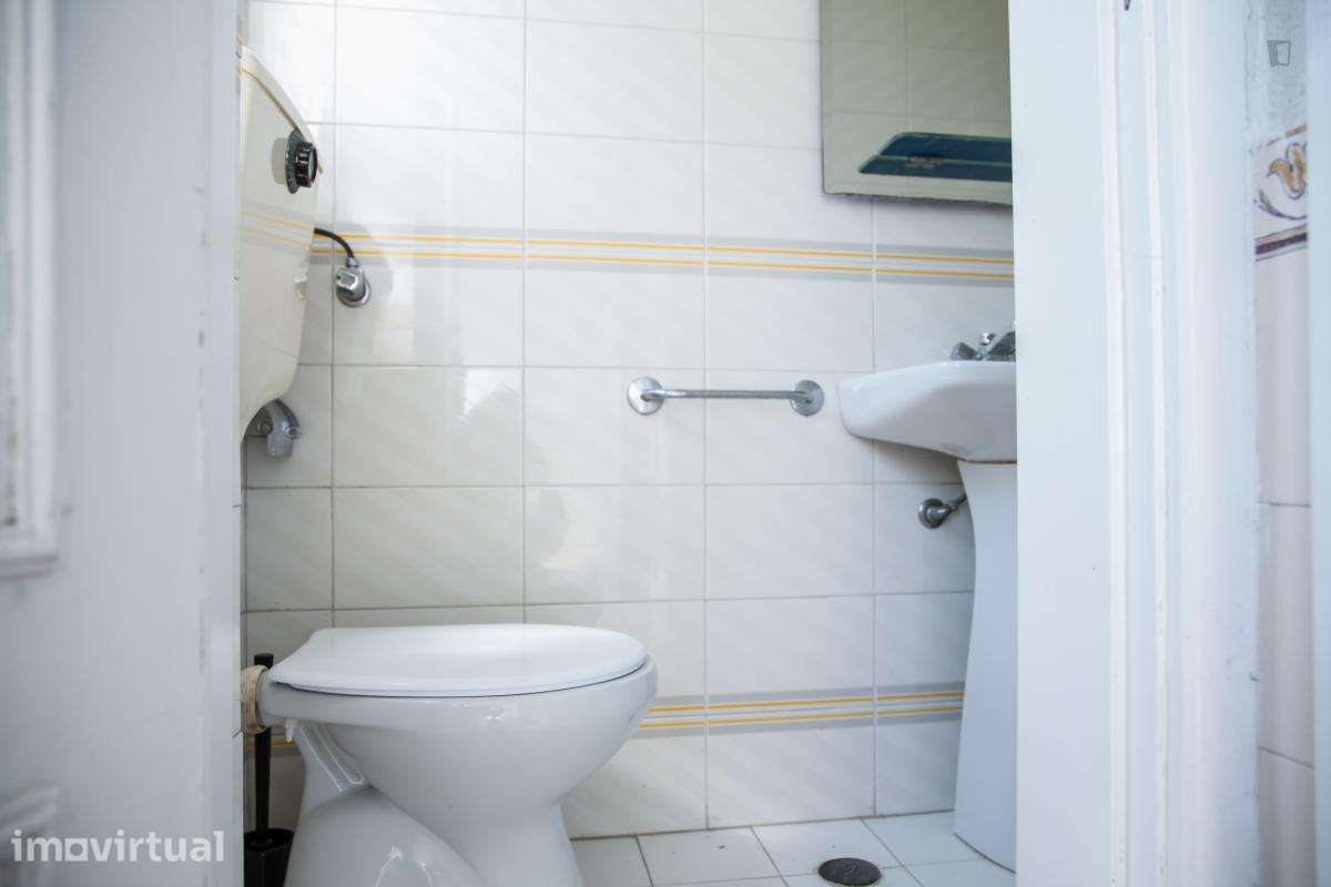 Quarto - localizado em Alvalade Lisbon - Grande imagem: 3/16