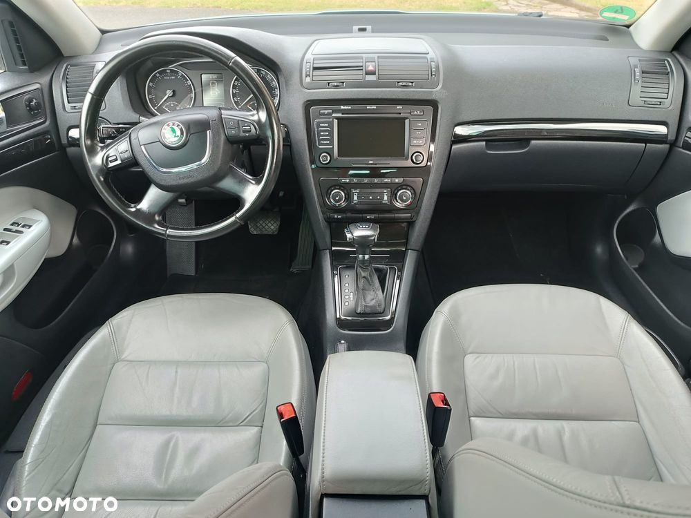 Skoda Octavia 1.8 TSI L&K DSG - 20