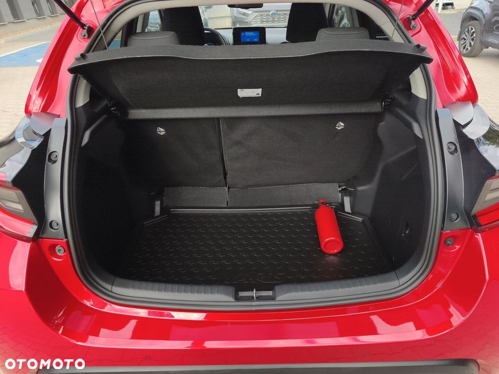 Toyota Yaris Hybrid 1.5 Style - 26