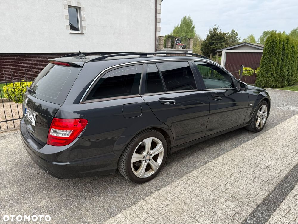 Mercedes-Benz Klasa C 200 CGI BlueEFFICIENCY Elegance - 5