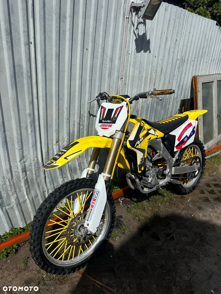 Suzuki RM-Z - 7