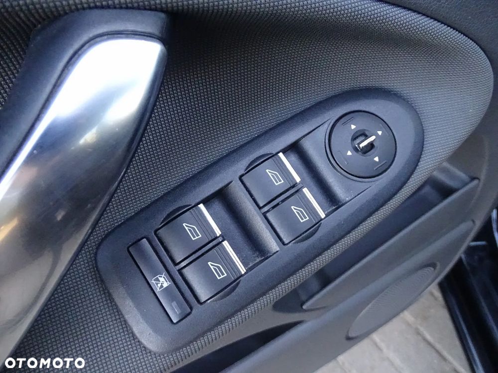 Ford C-MAX 1.6 Platinium X - 32