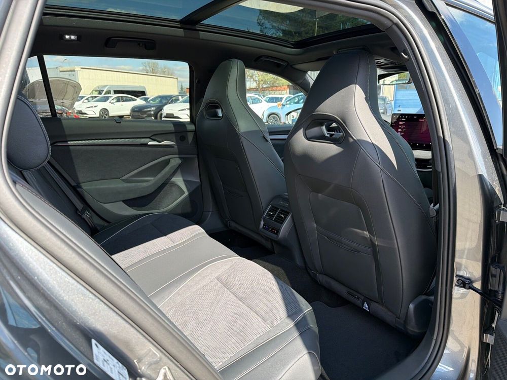 Skoda Superb 2.0 TSI Sportline DSG - 19