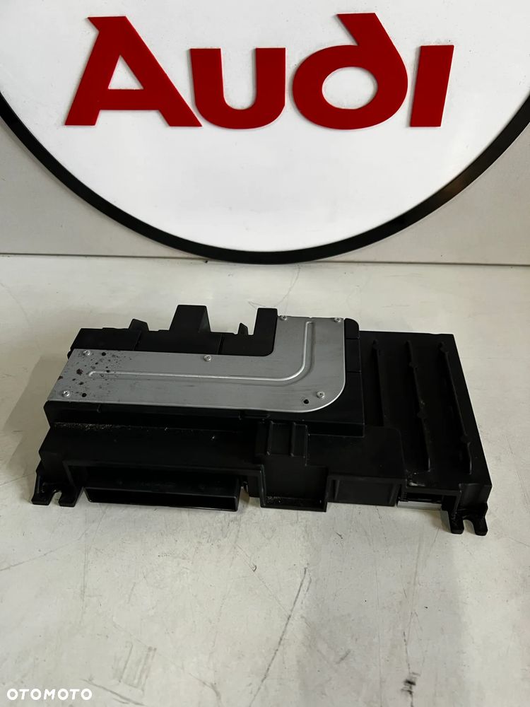 WZMACNIACZ BANG&OLUFSEN AUDI A3 8V 8V0035465C - 1