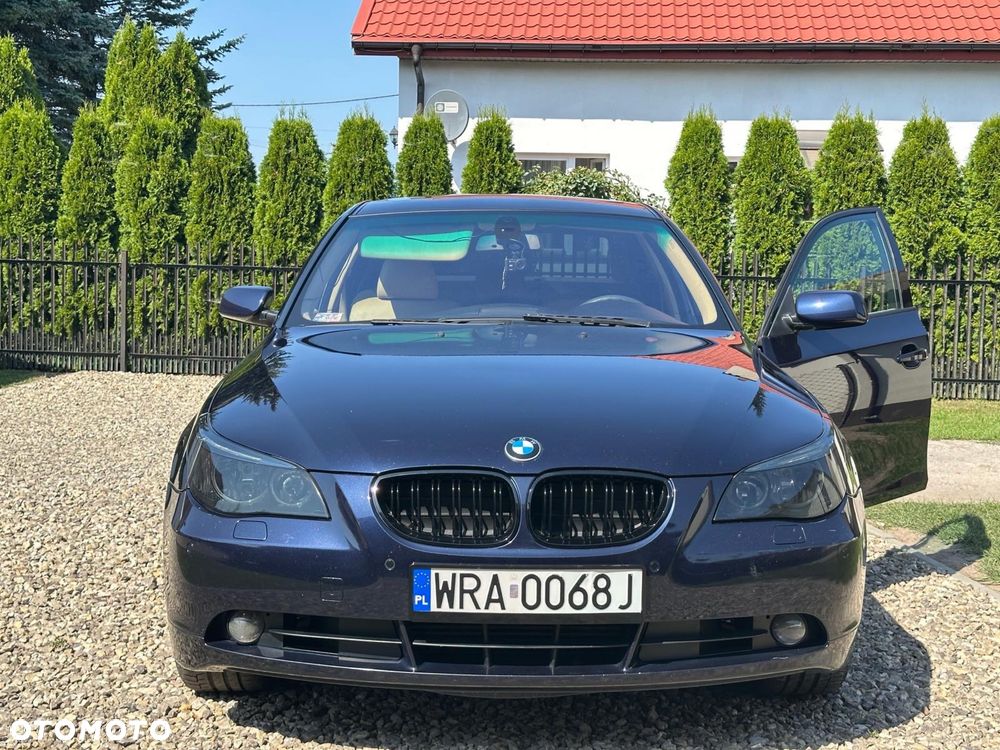 BMW 5 Series 2003 photo 2