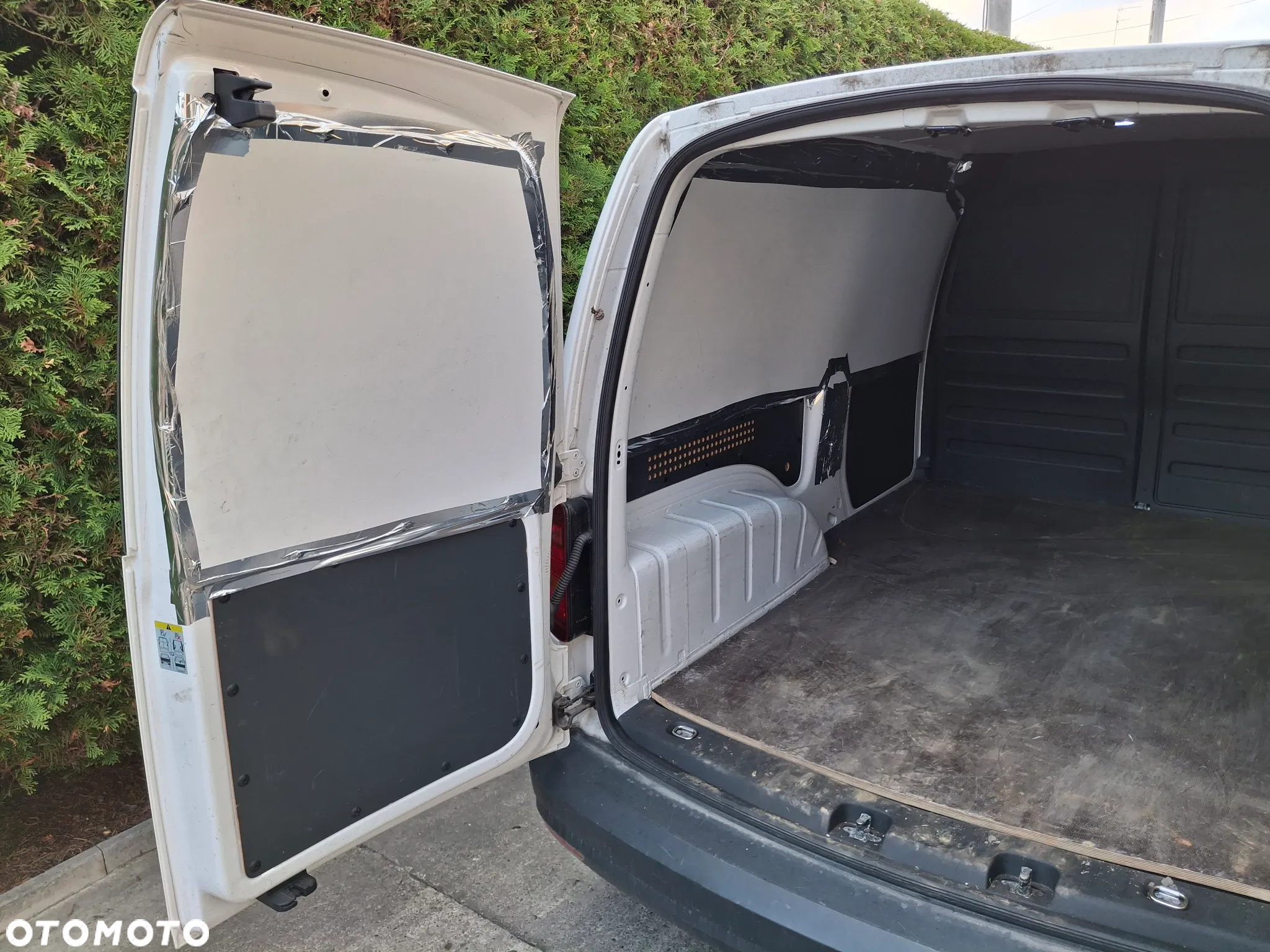 Volkswagen Caddy - 35