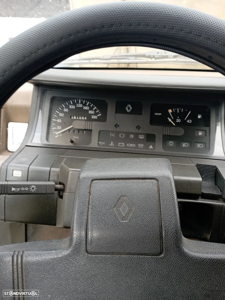 Renault 5 1986 photo 4