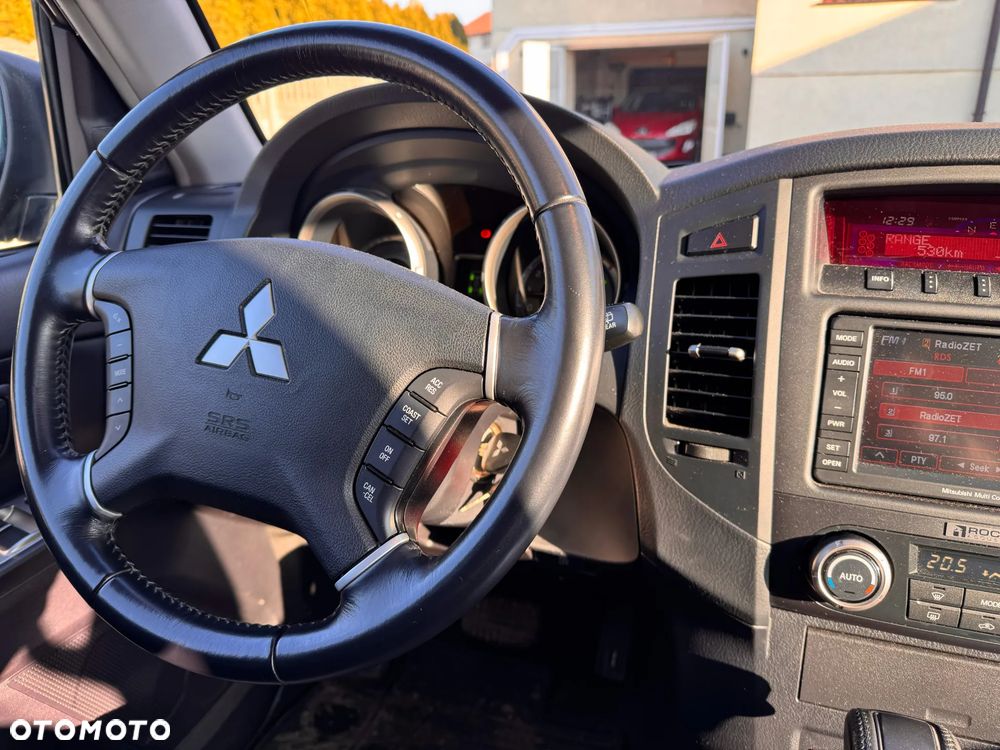 Mitsubishi Pajero 3.2 DID Instyle - 11
