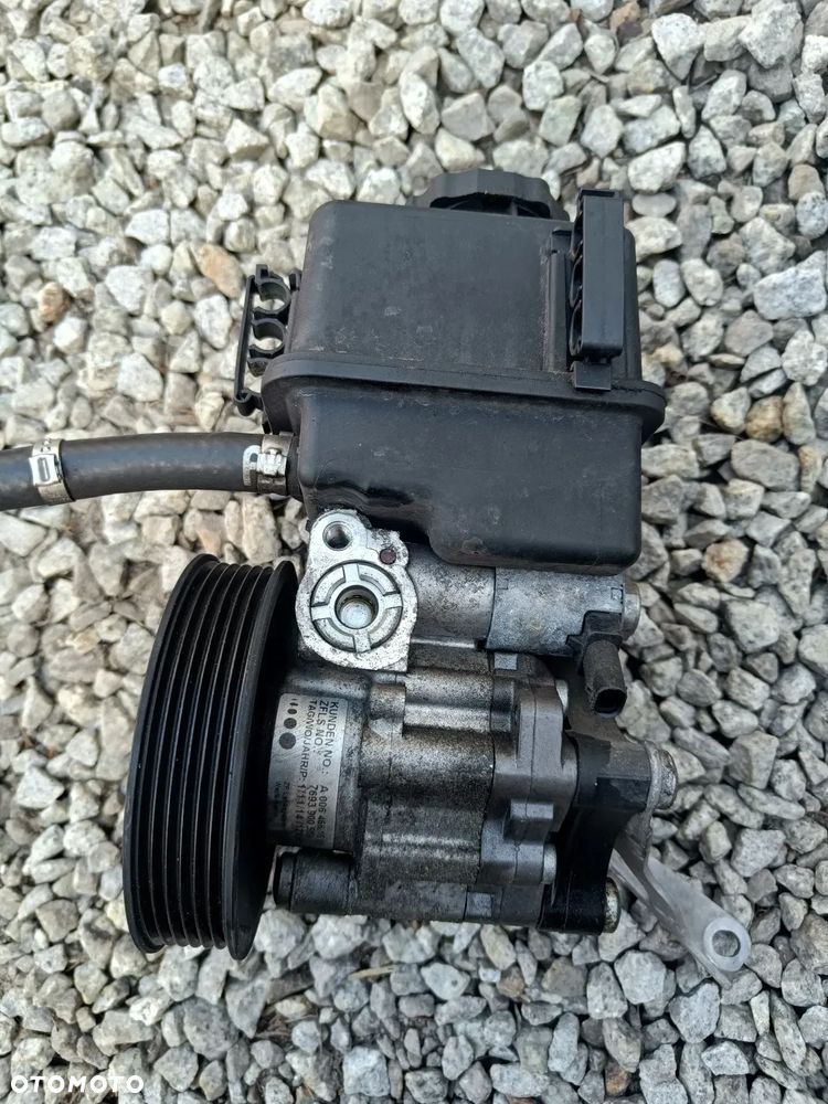 MERCEDES W204 W207 W212 2.2 CDI OM651 POMPA WSPOMAGANIA A0064661501 - 1