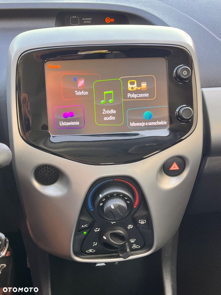Toyota Aygo x-clusiv - 9