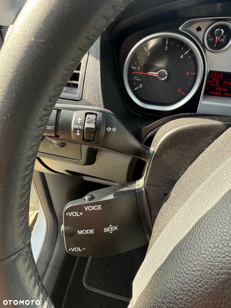Ford Kuga - 22