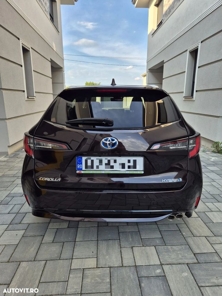 Toyota Corolla - 4