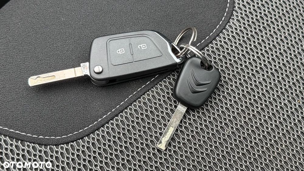 Citroën C3 e-HDi 90 FAP Exclusive - 24