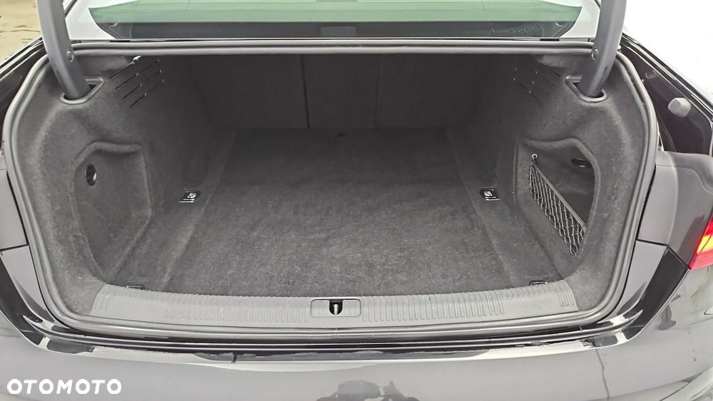 Audi A4 Limousine - 24