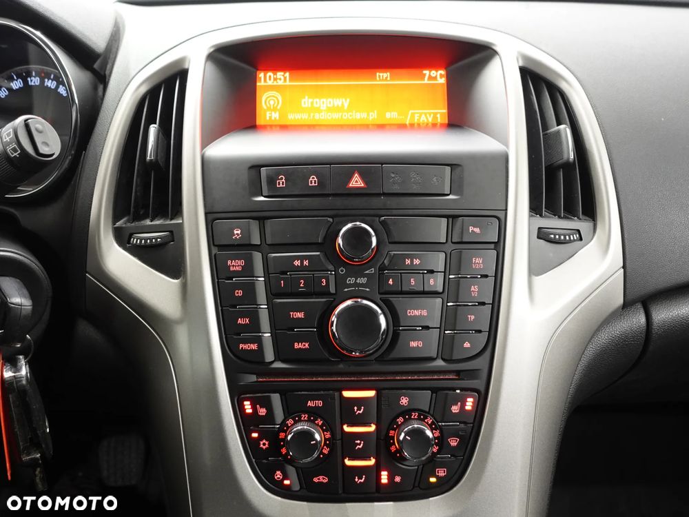 Opel Astra 1.4 150 Jahre - 32