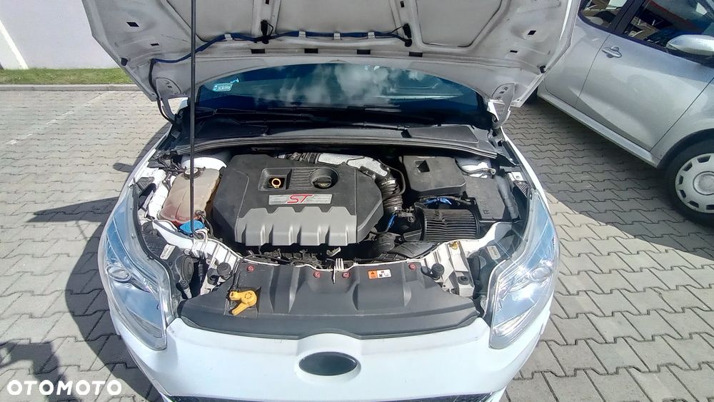 Ford Focus ST - 4