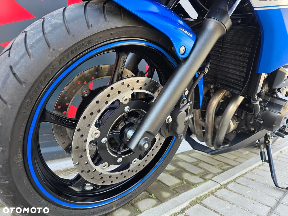 Yamaha XJ - 13